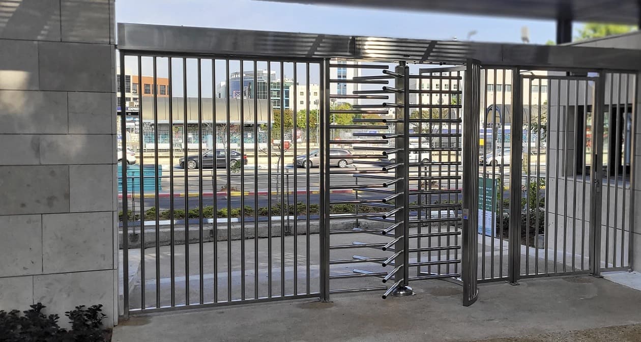 Gatestile Full-Height Turnstile in a studio profile setting, deployment visualization