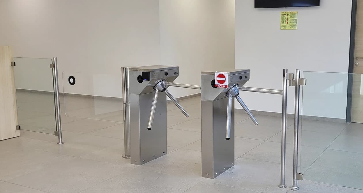 Tripod Turnstiles: Budget-friendly · broad appeal